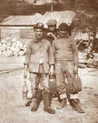 lavoratori.jpg (39235 byte)
